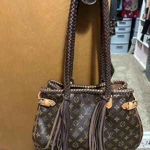 LV Vintage boho bag